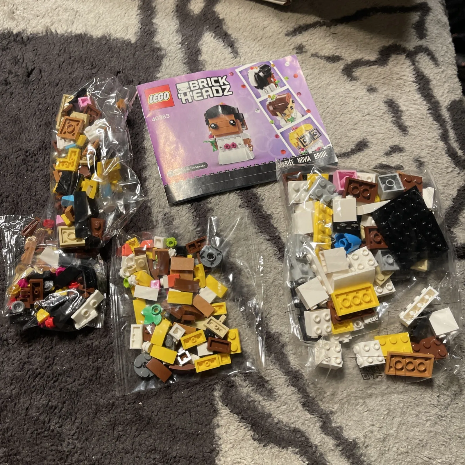 LEGO BRICKHEADZ: Wedding Bride 40383 - New, Sealed No Box