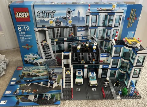LEGO City Police Station 7498 Retired Set Incomplete W/ Original Box & Manual