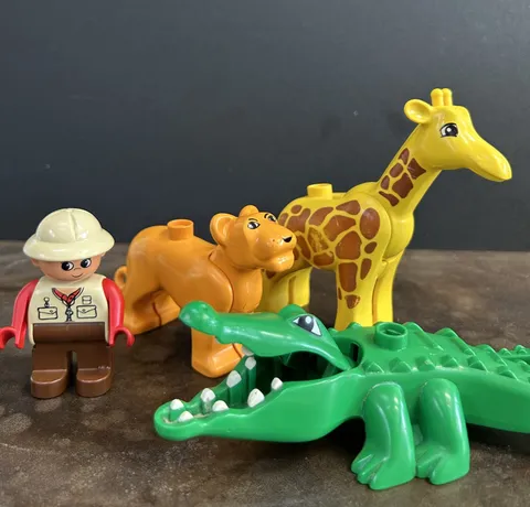 LEGO DUPLO Zoo Safari Lot: MOVING HEADS: giraffe lion alligator crocodile figure
