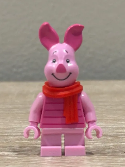 LEGO Piglet Minifigure Disney Winnie the Pooh Red Scarf 21326 idea077