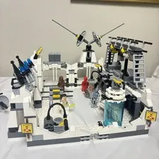 LEGO Star Wars 7879 Hoth Echo Base Complete w/ Minifigures & Manuals No Box