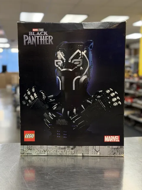 LEGO Marvel Studio Black Panther (76215) Retired Building Set Brand New Sealed