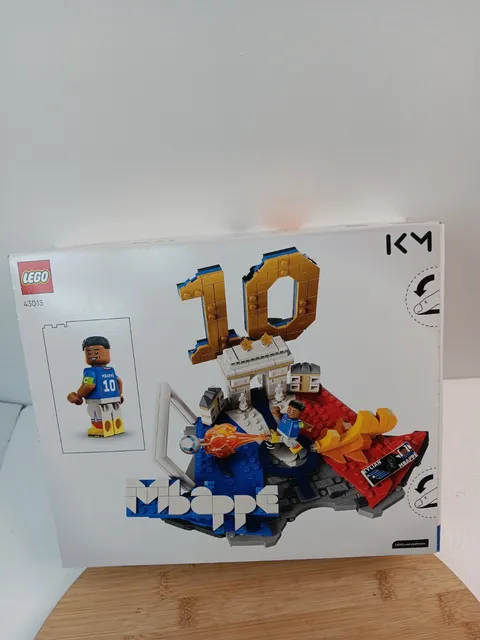 New Sealed- Lego Editions Kylian Mbappe Soccer Highlights- 43013 Brand New