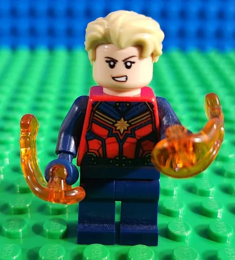 Captain Marvel Marvel Superheroes Lego Minfigure Authentic