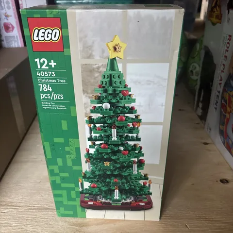 LEGO 40573 Christmas Holiday Tree 784 pcs Factory Sealed 2 in 1 Set Retired