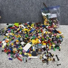 Lego bulk lot 5lbs + mixed huge lot loose bricks minifigures flowers