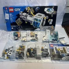 LEGO City: Lunar Space Station 60349 OPEN DAMAGED BOX RETIRED