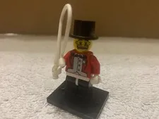 LEGO®: MiniFigure - Ringmaster / Lion Tamer - Series 2 -8684