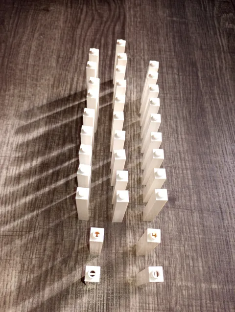 32 pieces White Genuine Lego 1 x 1 x 5 Brick 4 of part 2453a and 28 of pt 2453b