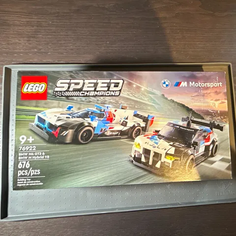 LEGO Speed Champions 76922 BMW M4 GT3 & BMW M Hybrid V8 Race Cars 676pcs
