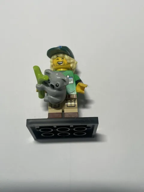 Lego 71051 Series 28 Collectible Minifigure Koala Costume Fan