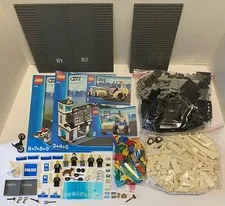 Lego 7744 Town City Police Headquarters Station Complete with Instructions 2008