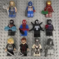 Lego Marvel Super Heroes Minifigures Lot and Accessories
