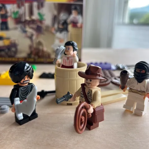 Lego 7195 Indiana Jones Ambush in Cairo 100% complete w/ minifigs & instructions