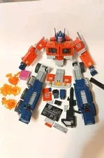 LEGO Icons: Optimus Prime (10302) Incomplete Set Near Complete Missing Pieces