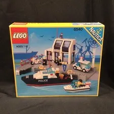Vintage LEGO Classic Town Set Pier Police (6540) w box - NOT COMPLETE