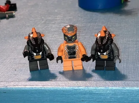 3 Lego NINJAGO Rise of the Snakes From 9448  1 Snike 2 Bytar