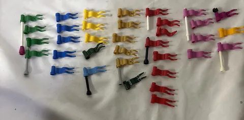 LEGO BULK LOT OF 35 WAVE FLAG 4X1 #4495 MIXED COLORS