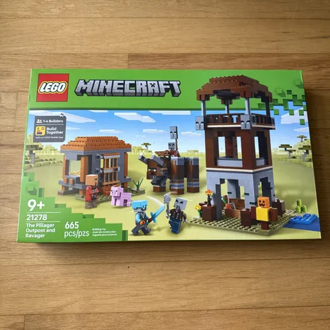 LEGO Minecraft The Pillager Outpost and Ravager (21278) - 665 pieces