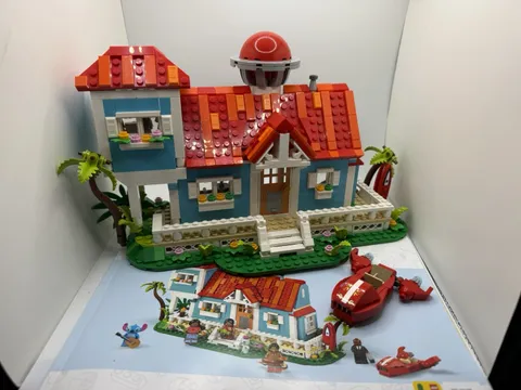 LEGO Disney: Lilo and Stitch Beach House (43268) INCOMPLETE & NO MINIFIGURES