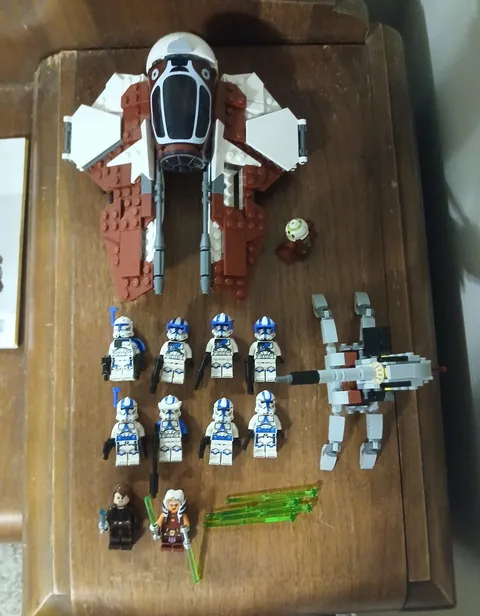 LEGO Star Wars Ahsoka's Jet Lot