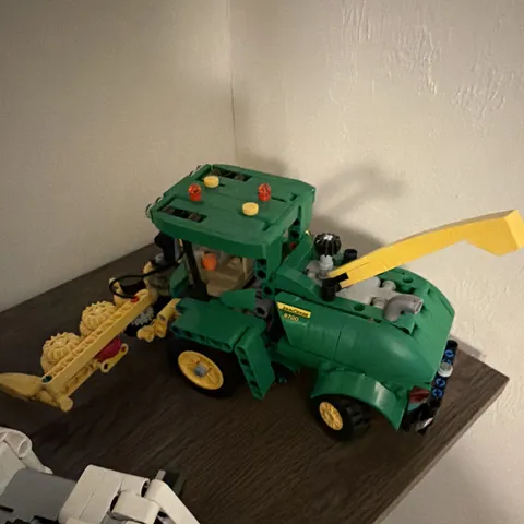 LEGO City Farm Combine Harvester 7636 Complete Set 360 Pieces (2009) No box