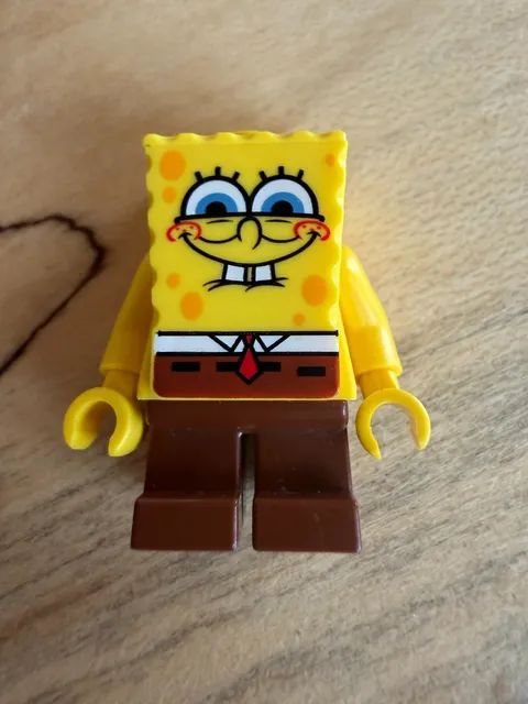 LEGO SpongeBob SquarePants Minifigure Standard Grin Two Teeth 3825 bob001