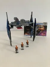 LEGO 8016 Star Wars: Hyena Droid Bomber COMPLETE w/ Droids and Manual.  NO BOX
