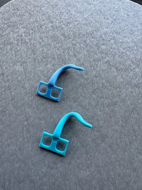 LEGO - Minifigure Accessories - Tail - Mouse - Aqua Blue and Purple