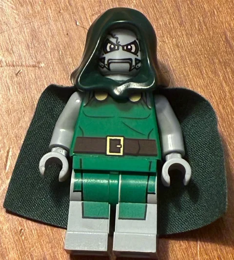 LEGO Spider-Man - Daily Bugle Showdown (76005) Dr. Doom & Jet ONLY Please READ