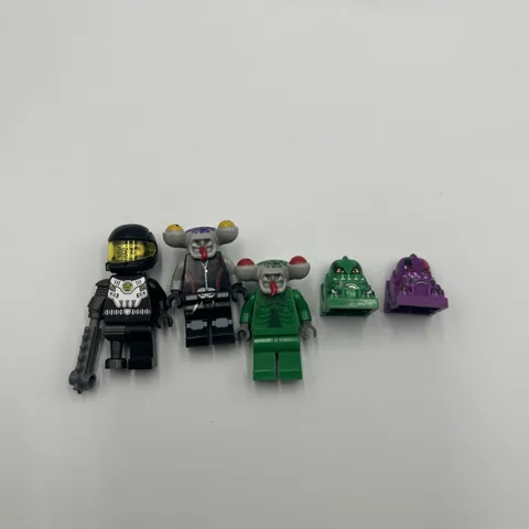 Lego Minifigure Lot Space Police Vintage Alien Pieces