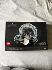 lego star wars retired set 75352 New sealed in box defects shown on box in image