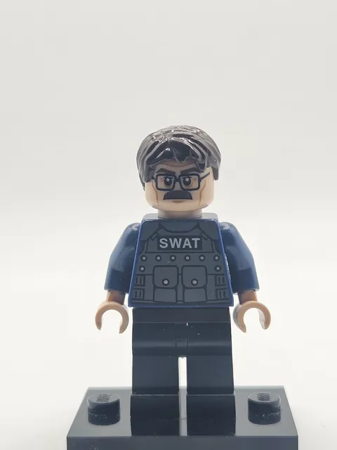 LEGO Commissioner James Gordon SWAT Minifigure sh0063 Set 76001 NEW NM -MB