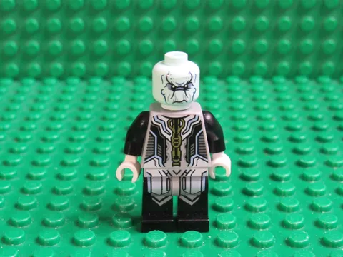 LEGO Marvel Avengers Infinity War 76108 sh0508 Ebony Maw Minifigure EM51