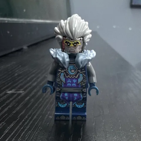 LEGO NINJAGO CINDER MINIFIGURE SEASON 2 DRAGONS RISING
