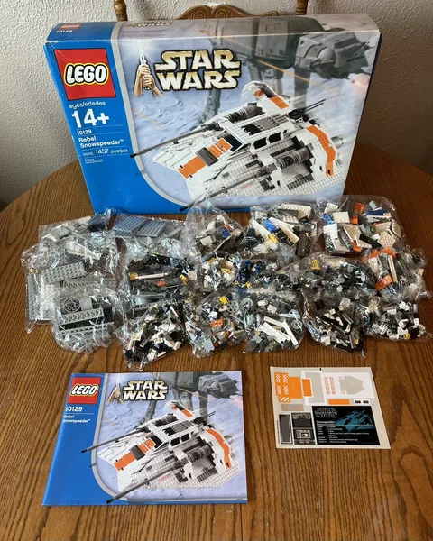 NEW LEGO Star Wars UCS 10129 Rebel Snowspeeder