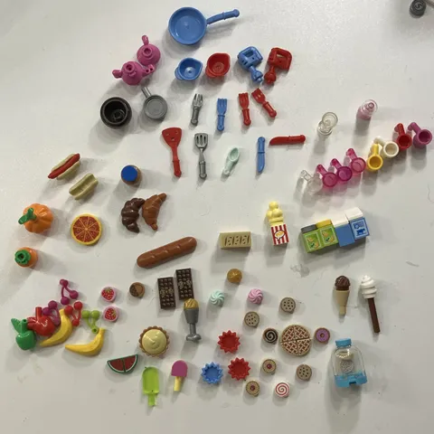 Lego Minifigure Food & Kitchen Accessories Lot