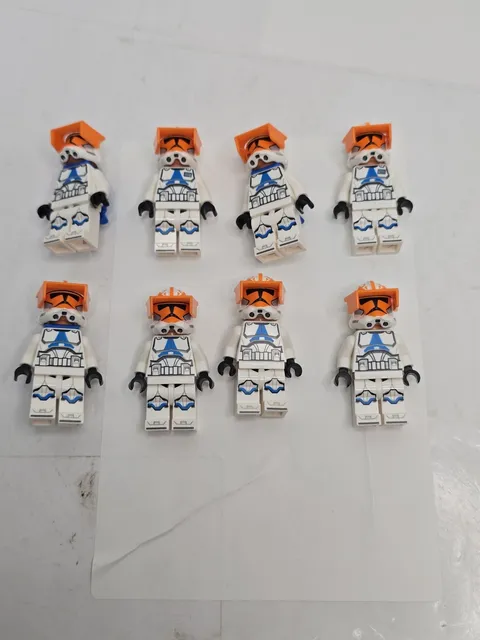 LEGO Minifigure Lot 8 White/Blue Armor Clone Trooper Minifigs Orange Helmets L2