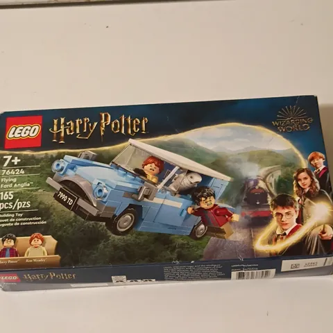 LEGO Harry Potter Flying Ford Anglia 76424 Complete Set 165pcs
