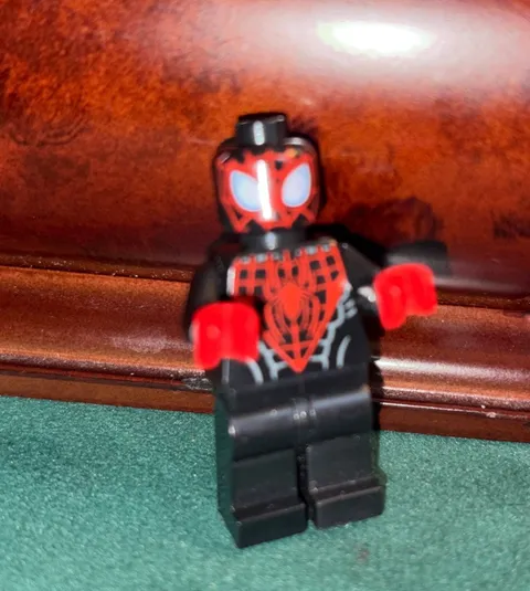 LEGO Miles Morales Minifig Minifigure 76036 sh190  Spider-Man Marvel Super-87