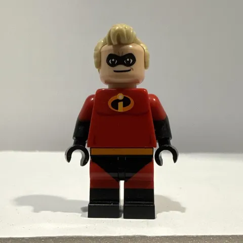 LEGO Disney The Incredibles Mr Incredible Minifigure