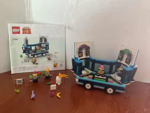 LEGO Despicable Me: Minions' Music Party Bus (75581) 100% Complete W/instr. Read