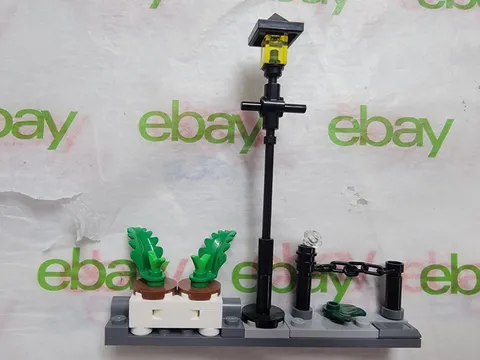 Lego Harry Potter 76459 - Lamp Post and scenery Only