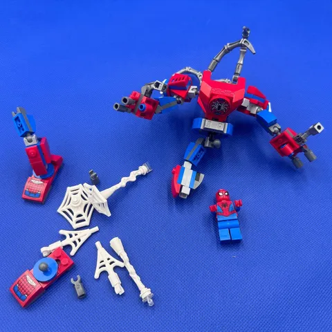 LEGO Marvel Spider-Man Mech 76146 Minifigure Web Parts Bundle-Incomplete Set