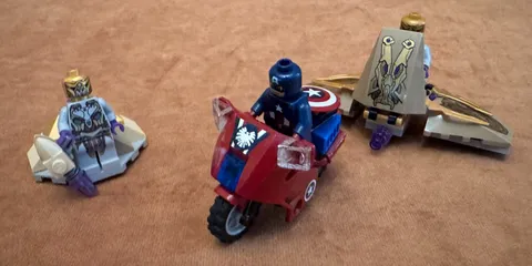 6865 LEGO Complete Marvel: Captain America's Avenging Cycle