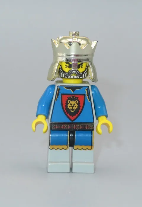 LEGO Castle King Leo Chrome Gold Crown minifigure 6026 6098 6091 6095