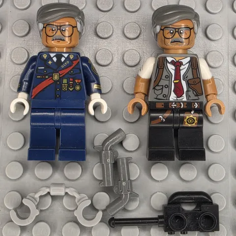 Lego DC Super Heroes Minifigure SH0326 COLTLBM07 Commissioner Gordon