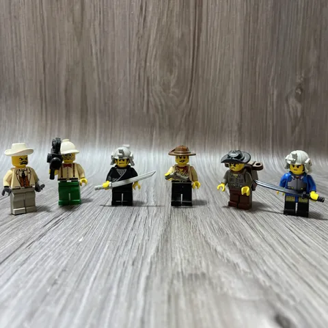 Lego Minifigures Series LOT OF 6