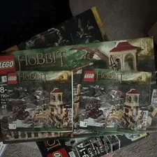 LEGO The Hobbit 79017 Battle of the Five Armies 472pc 99% complete no mini figs