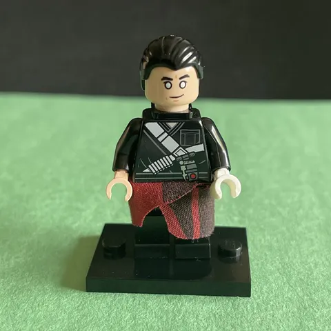Lego MiniFigure Chirrut Imwe Star Wars Genuine Tight Figure (75152)
